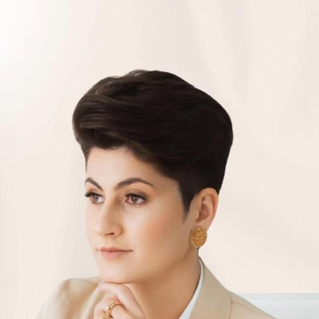 Nádia Chaves, nutricionista, em retrato profissional